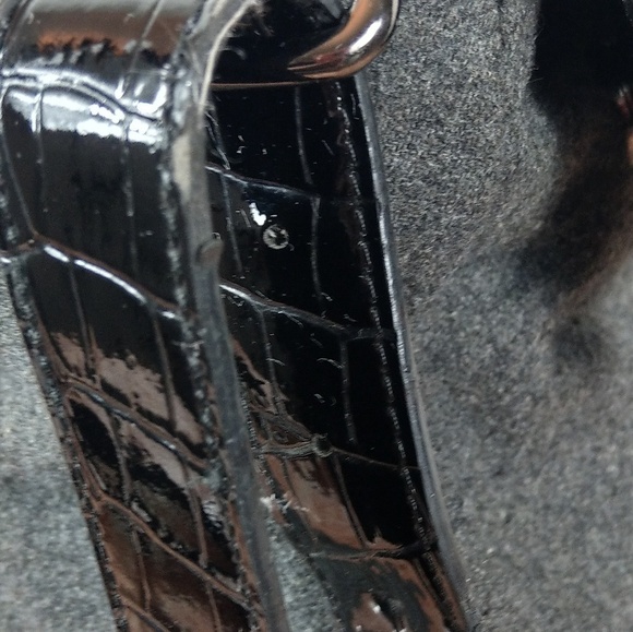 Armani Exchange wool and patent leather crossbody - Picture 3 of 8